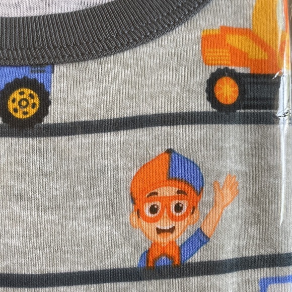 Blippi Pajama Set - Picture 4 of 9